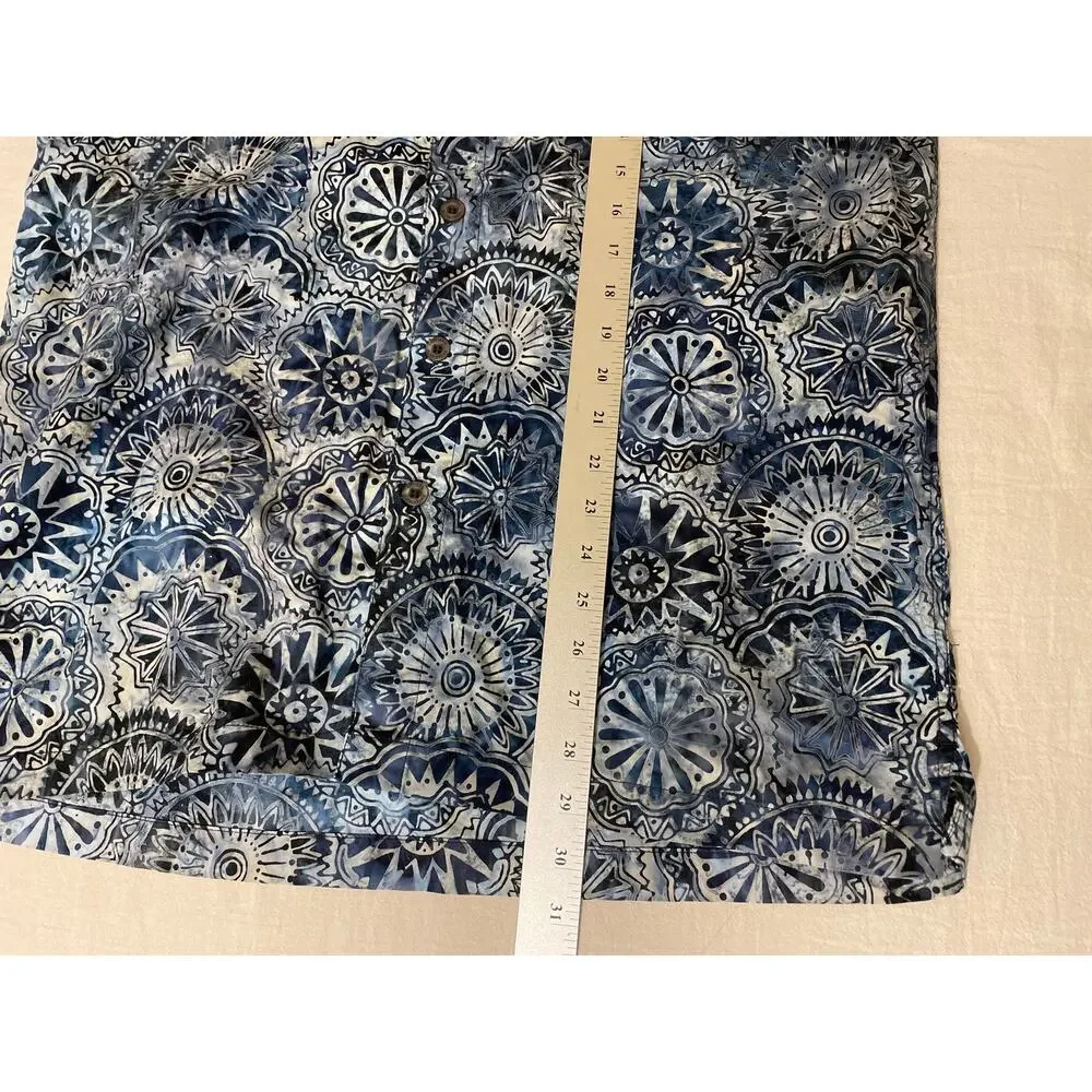 Artisans‎ Outfitters Mens Size Medium Button Down Shirt 100% Cotton Blue Print